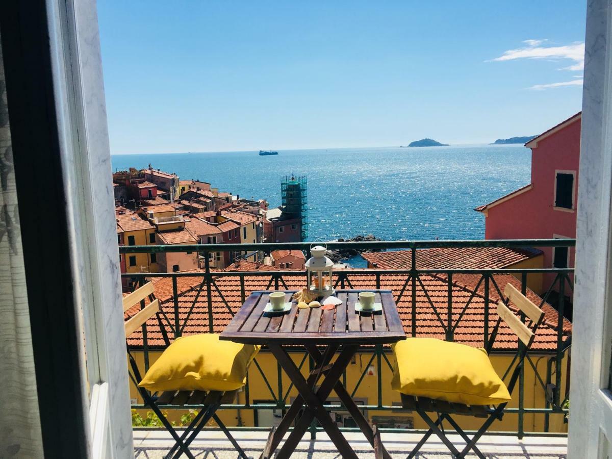 Vento Di Mare Apartment Tellaro Bagian luar foto