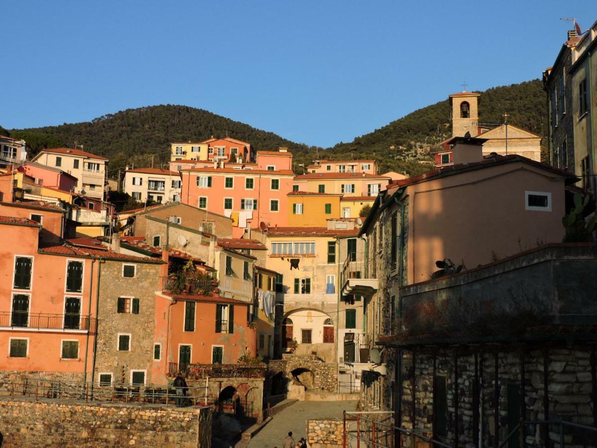 Vento Di Mare Apartment Tellaro Bagian luar foto