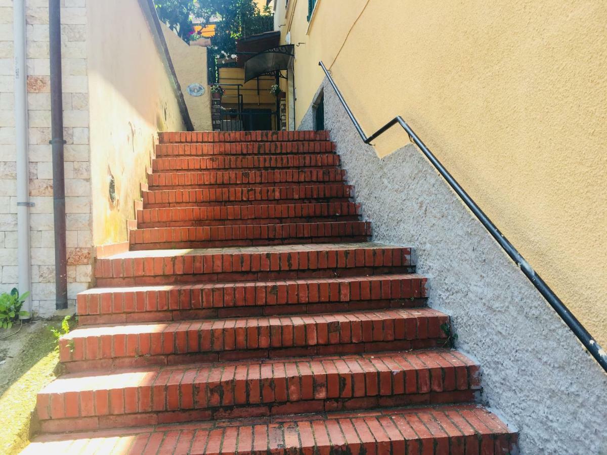 Vento Di Mare Apartment Tellaro Bagian luar foto